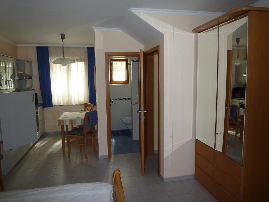 Gartenpension Prosl Bécs Szoba fotó